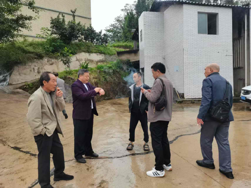 【垫江联络处】传承黄氏文化 回垫寻根问祖—— 贵州凯里市入垫始祖定桂公后裔黄世贵会长一行10人来垫寻根问祖 ​