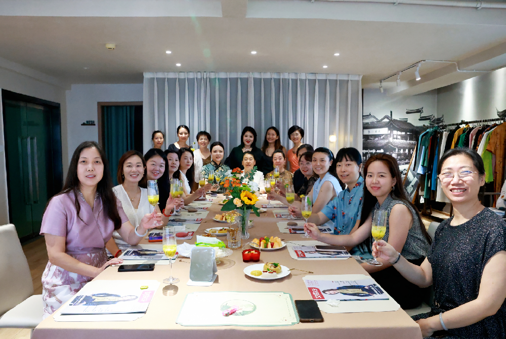 修己悦心，美绽芳华｜江夏巾帼荟首期美妆沙龙圆满落幕